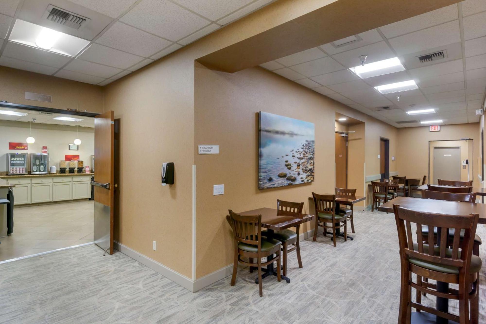 Best Western Plus Oak Harbor Hotel&Conference Center Exterior foto
